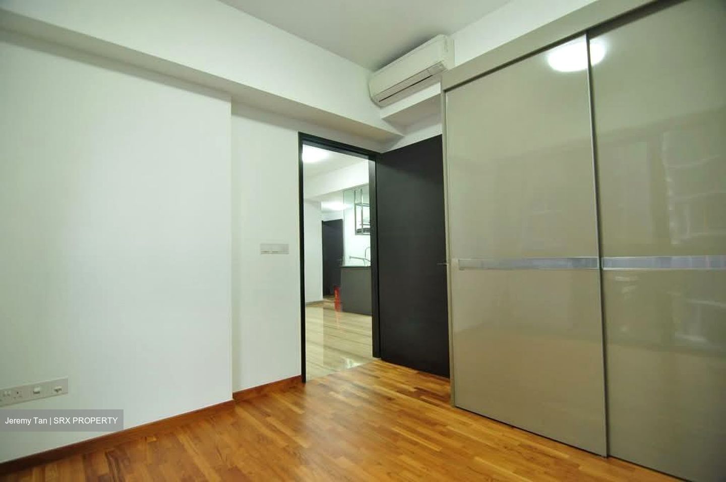 Sims Urban Oasis (D14), Condominium #591890301
